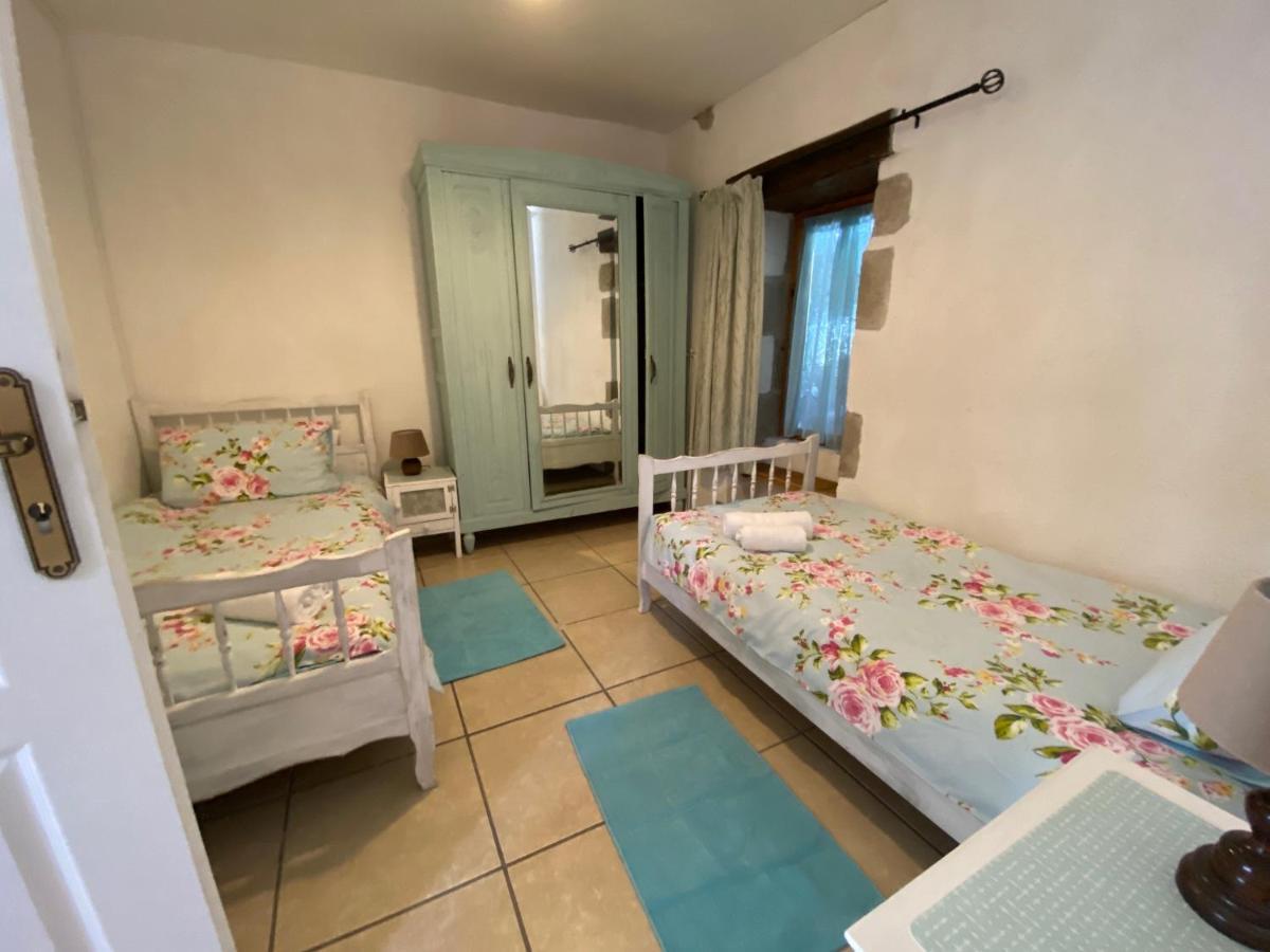 Fonclaire Holidays Mortemart Ngoại thất bức ảnh